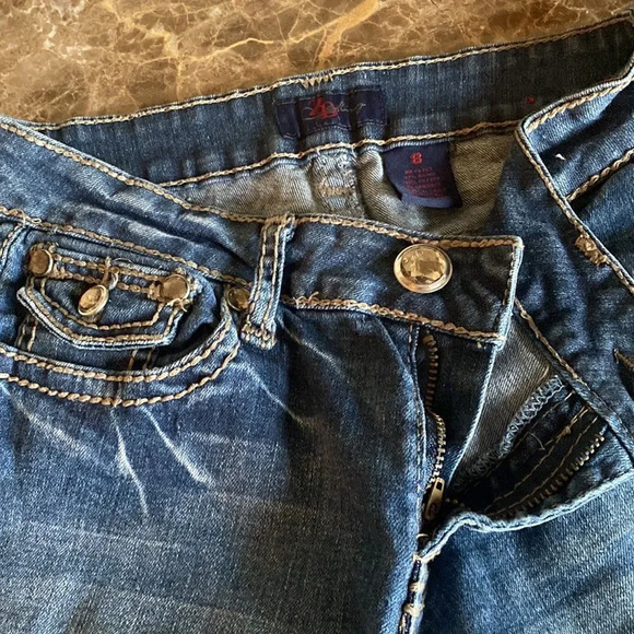 Jem jean shorts. Size 8. - Picture 2 of 2